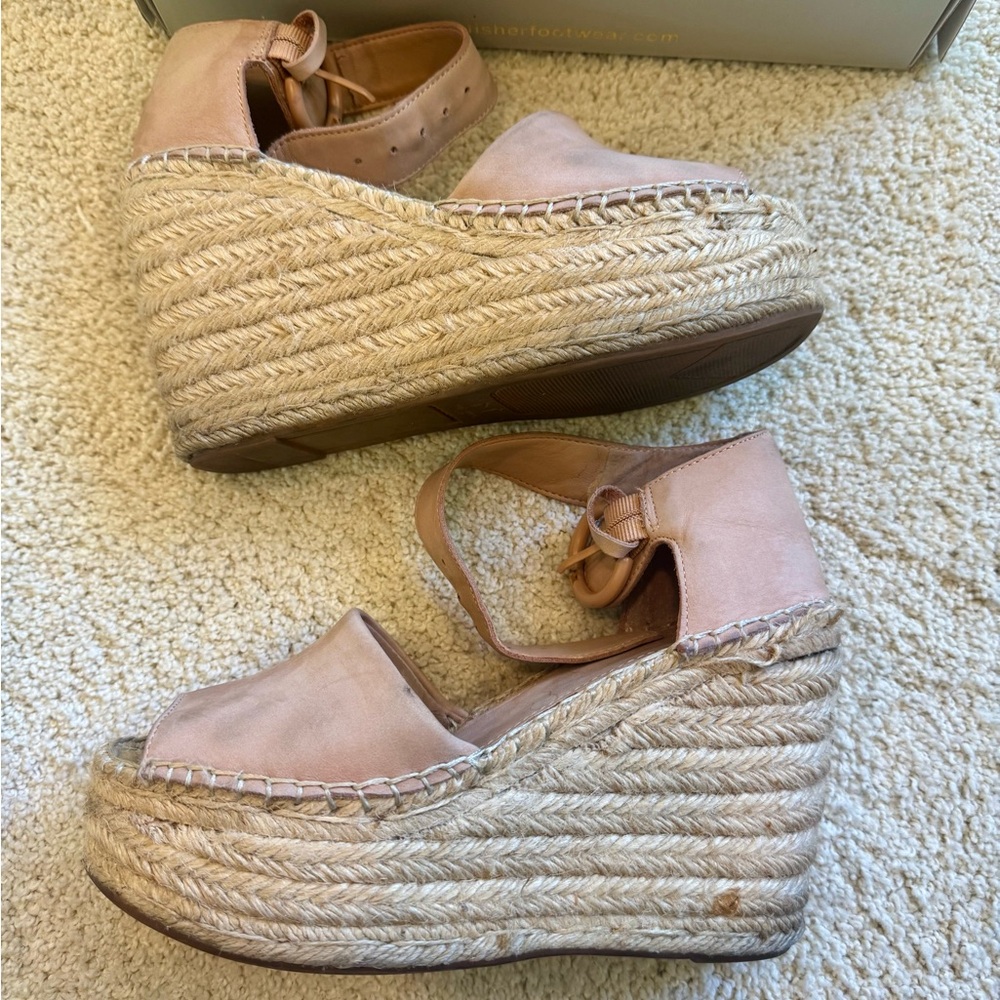 Marc Fisher Alida Wedges - Picture 2 of 10